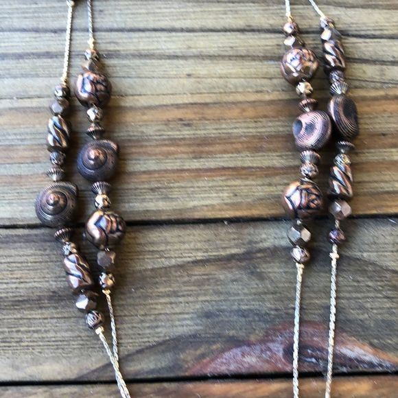 DABBY Reid Neutral Chunky Beaded Double Strand Station Illusion Necklace! EUC - Picture 4 of 9